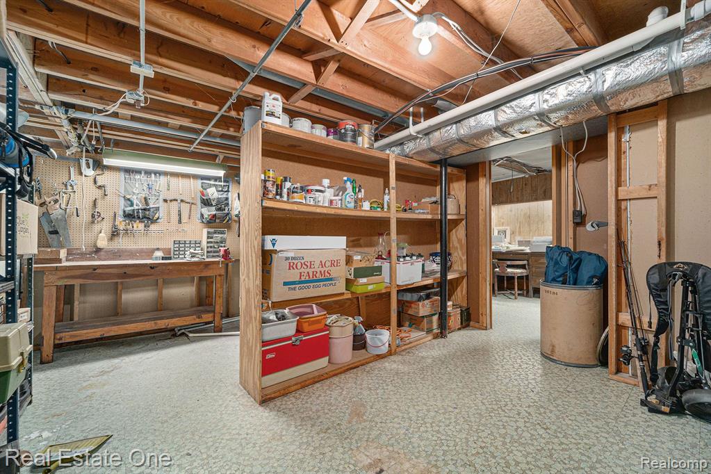 772 RANDALL Drive, Troy, MI 48085 — Photo 32