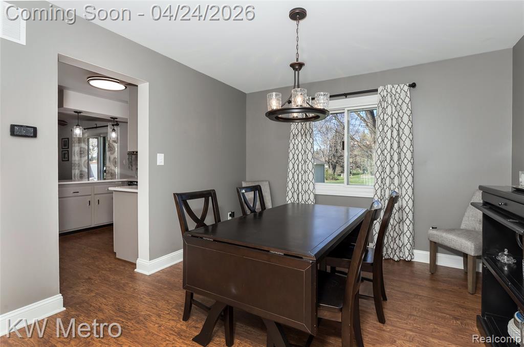 5267 Winchester Drive, Troy, MI 48085 — Photo 9