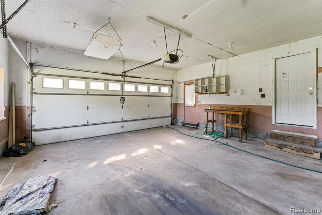 11120 Green Road, Goodrich Vlg, MI — Photo 20