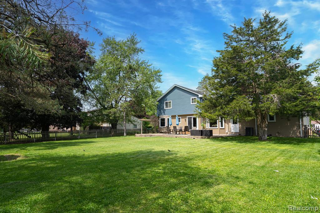 7152 Snow Apple Drive, Clarkston, MI — Photo 10