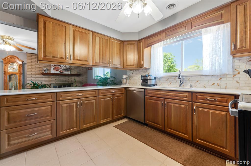 36539 Capper Drive, Clinton Twp, MI 48035 — Photo 17