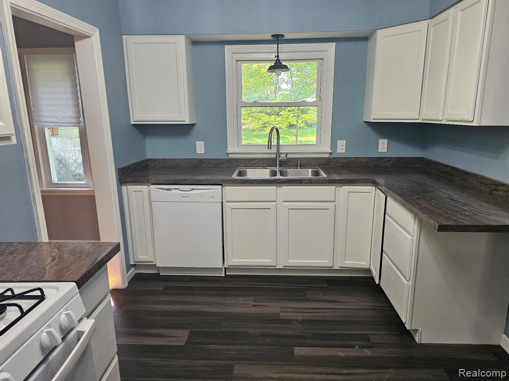 1260 Gilbert Street, Flint, MI 48532 — Photo 12