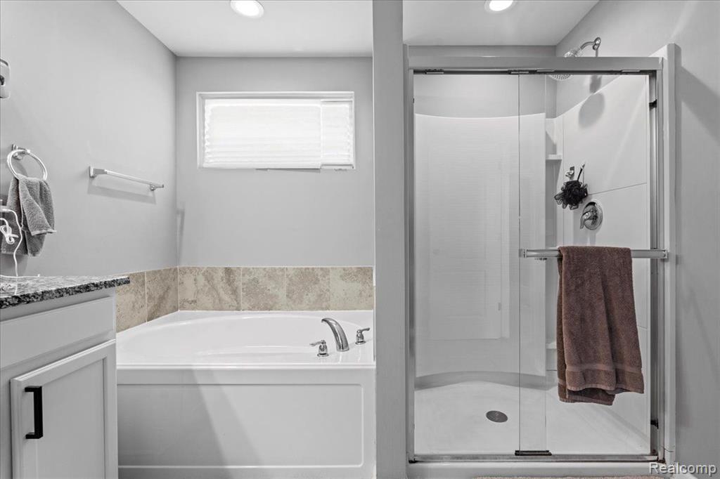43646 CHANCELLOR Lane, Novi, MI — Photo 16