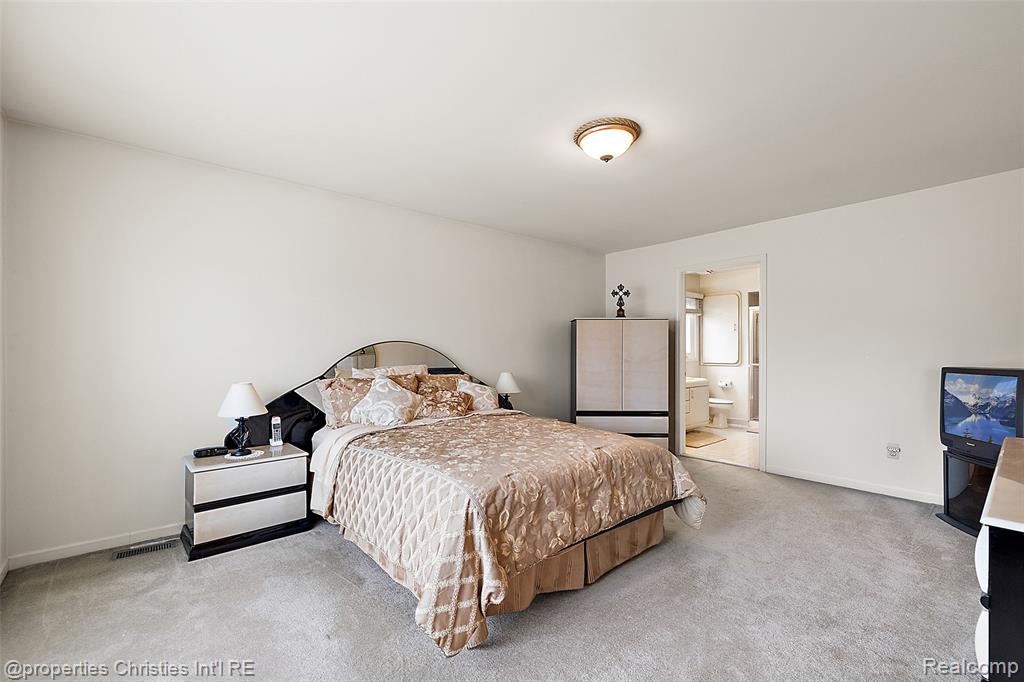 43159 La Bouquet Court, Sterling Heights, MI 48314 — Photo 44
