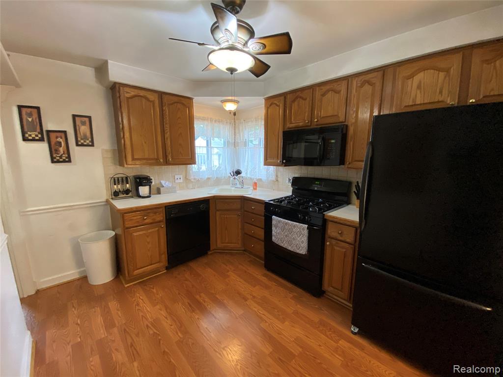 9071 Riverview, Redford, MI 48239 — Photo 5
