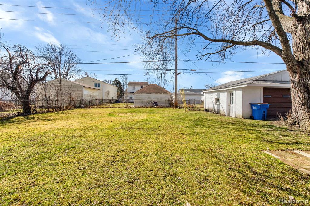8620 STEPHENS Road, Warren, MI 48089 — Photo 14