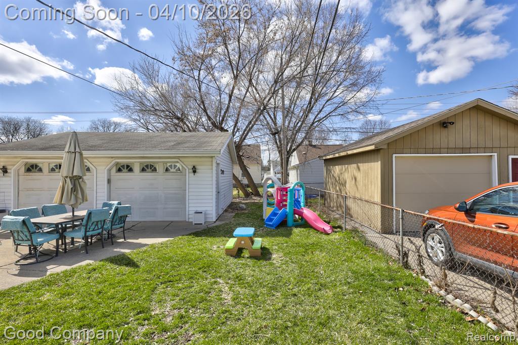 915 N Dorchester Avenue, Royal Oak, MI 48067 — Photo 44