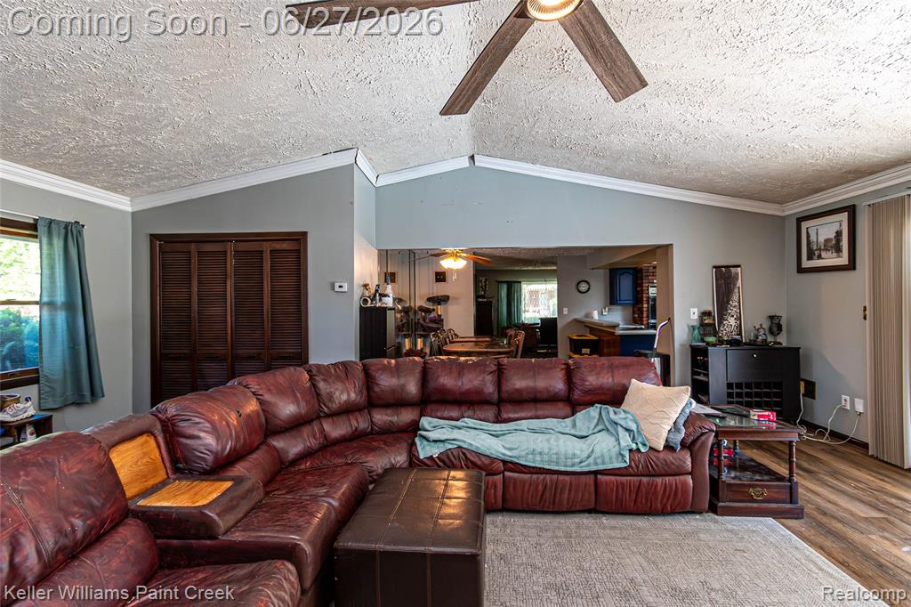 20510 Luna Street, Clinton Twp, MI 48035 — Photo 22