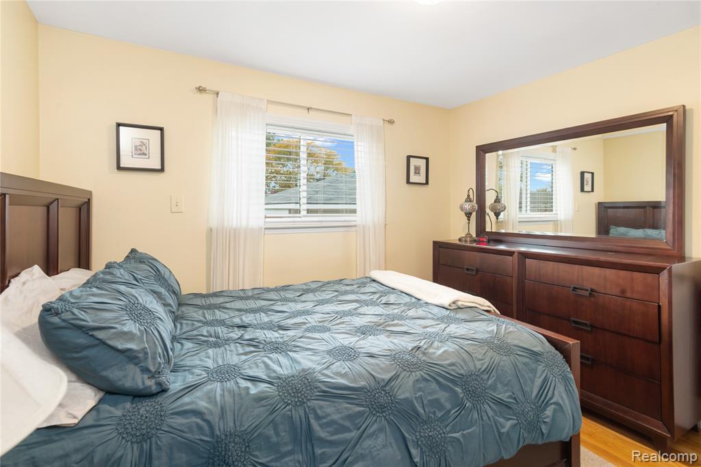 6523 N Vernon Street, Dearborn Heights, MI 48127 — Photo 9