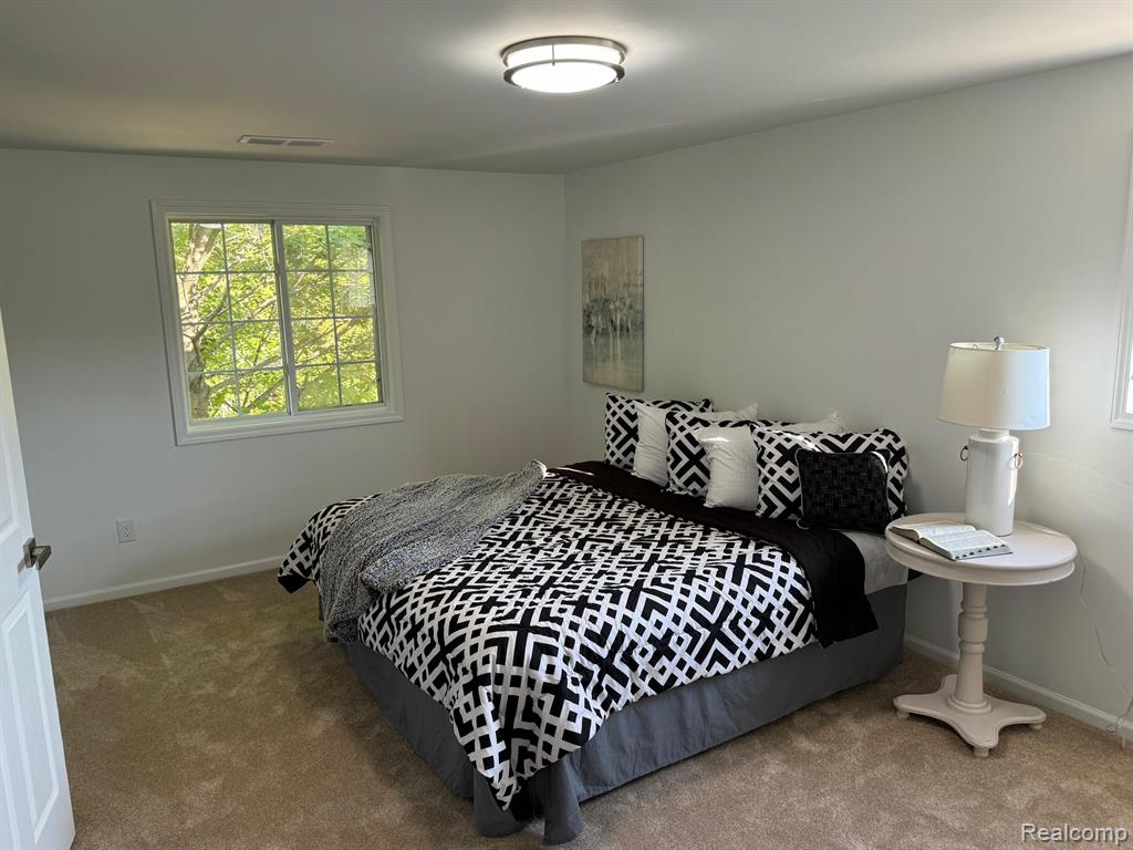 16373 TERRACE VILLAGE Drive, Taylor, MI 48180 — Photo 12