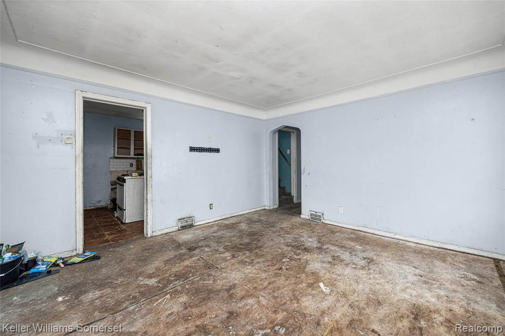 5955 GUILFORD Street, Detroit, MI 48224 — Photo 4