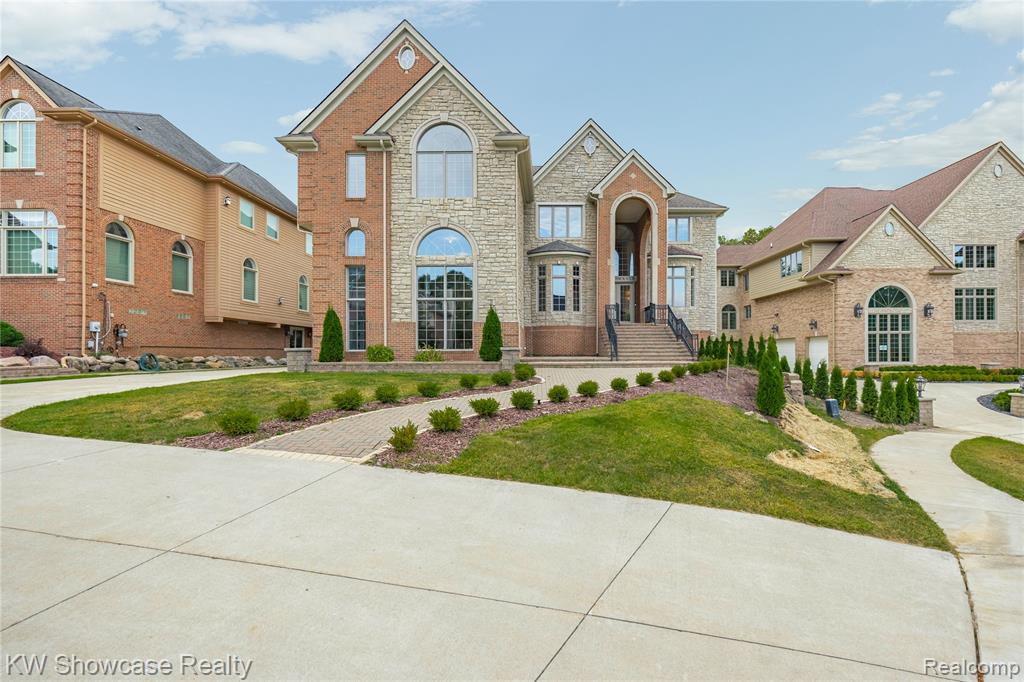 5512 Essex Court, West Bloomfield, MI — Photo 5