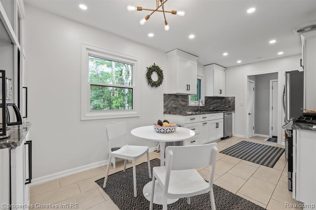 956 Northlawn Boulevard, Birmingham, MI 48009 — Photo 12