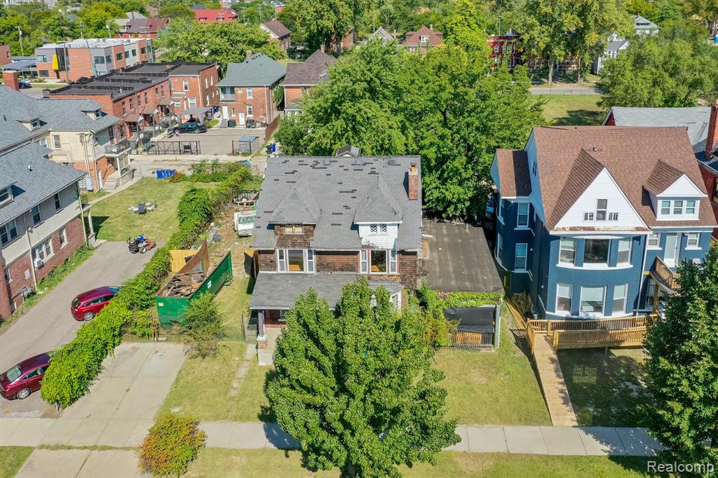 231 Chandler Street, Detroit, MI 48202 — Photo 2