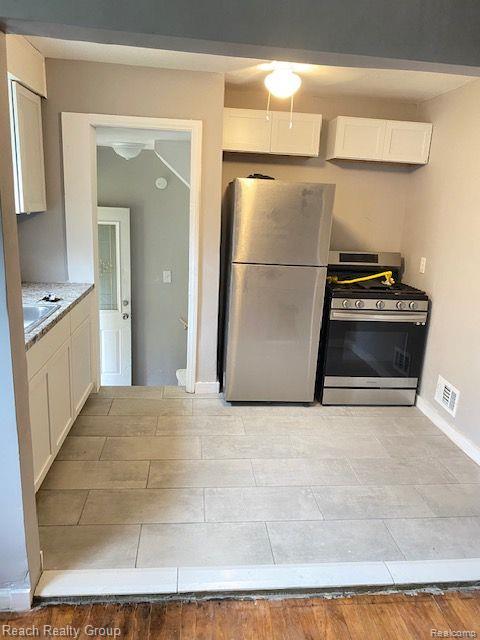 9350 Robsons Street, Detroit, MI 48228 — Photo 3