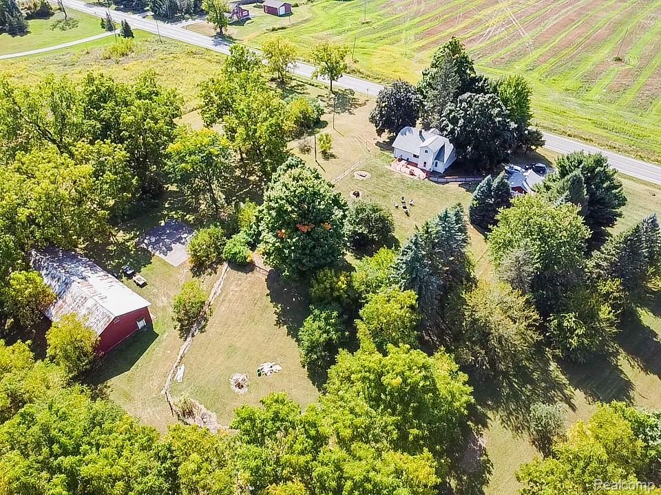 11359 Seymour Road, Gaines Vlg, MI 48436 — Photo 36
