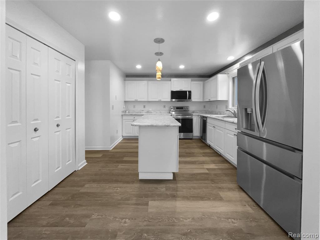 4960 Paula Avenue, Clarkston, MI — Photo 2