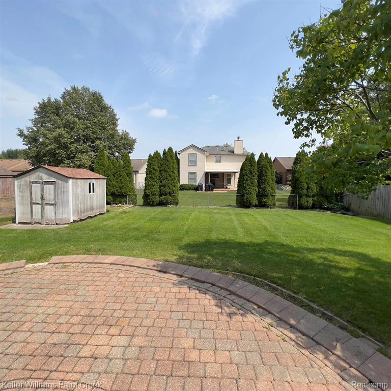 47064 Sarnus Drive, Macomb, MI 48044 — Photo 5