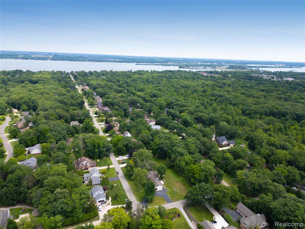 8695 Stout Avenue, Grosse Ile, MI 48138 — Photo 61