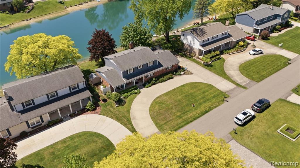 52448 Belle Arbor, Utica, MI 48316 — Photo 48
