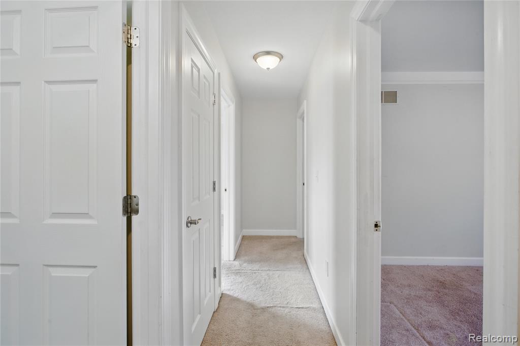 9345 Mitchell Street, Hamtramck, MI 48212 — Photo 13