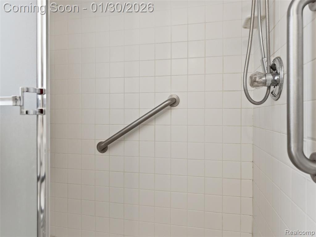 43579 Inglenook Court, 38, Sterling Heights, MI 48314 — Photo 35