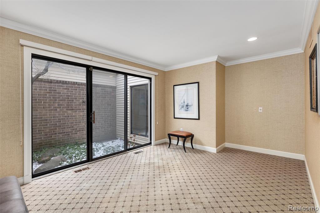 4260 Wabeek Lake Drive S, Bloomfield Hills, MI 48302 — Photo 26