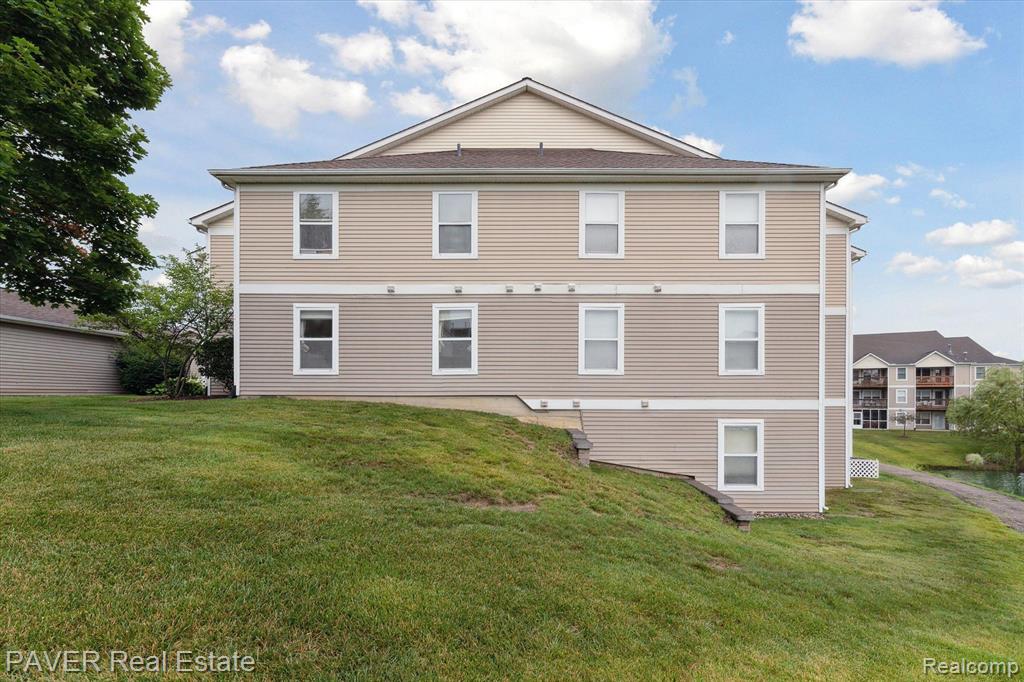 1565 WEATHERSTONE Drive, Ann Arbor, MI 48108 — Photo 5