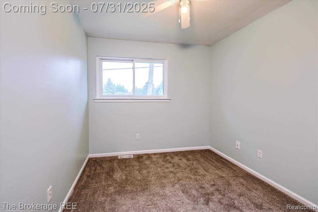 5010 Spring Well Lane, Grand Blanc, MI 48439 — Photo 29