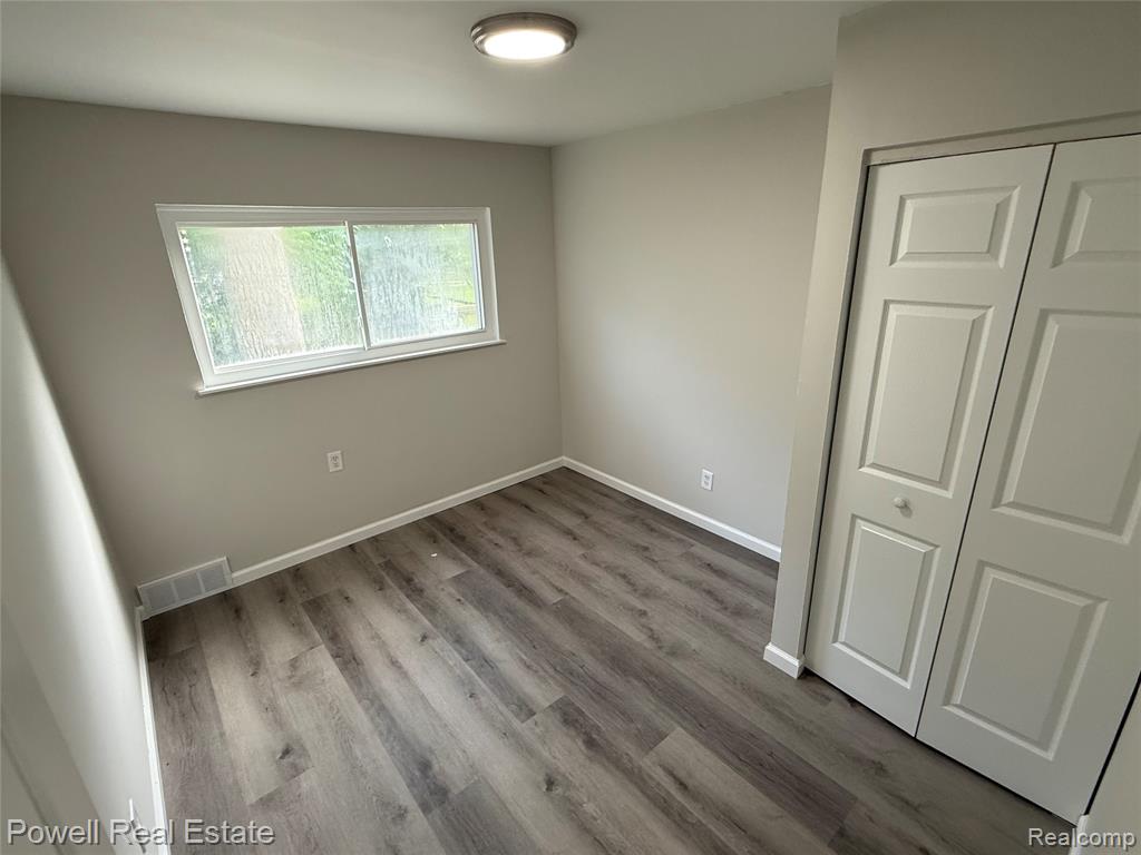 536 Emerson Avenue, Pontiac, MI 48342 — Photo 11