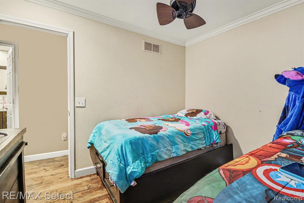 41952 King Edward Court, Clinton Twp, MI 48038 — Photo 13