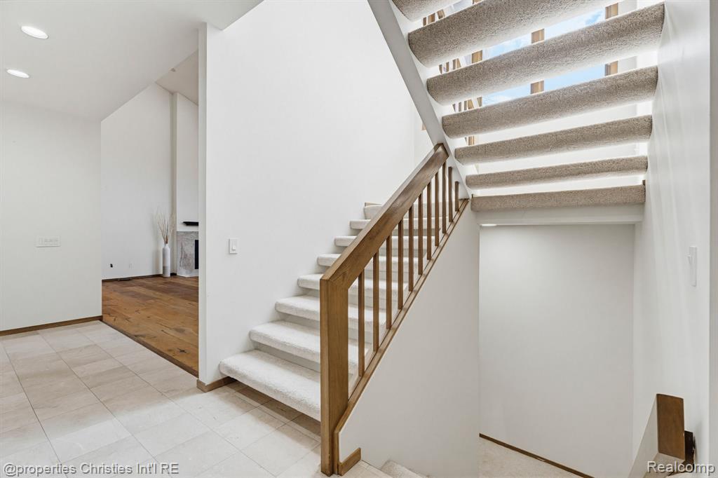 1743 Beechwood Way, Bloomfield Hills, MI 48302 — Photo 18