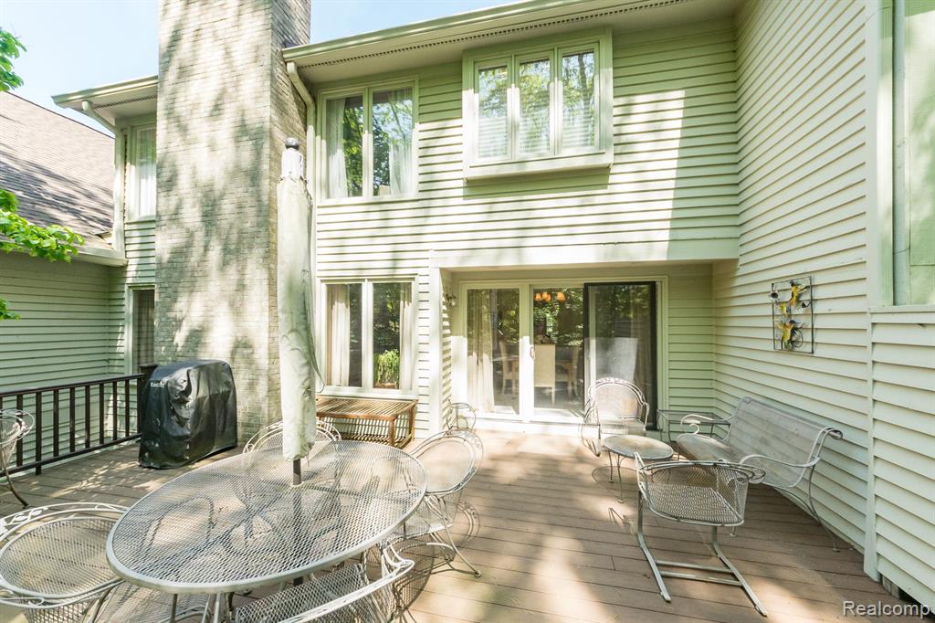 4467 GOLF VIEW Drive, Brighton, MI 48116 — Photo 5