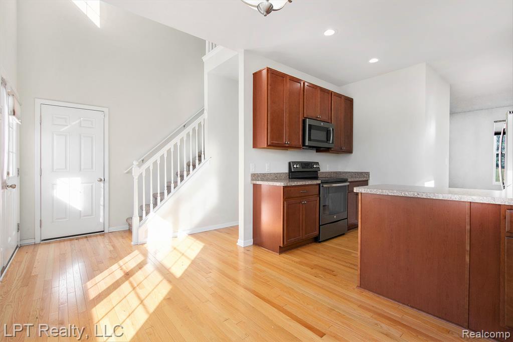 481 Elm Street, Chelsea, MI 48118 — Photo 6