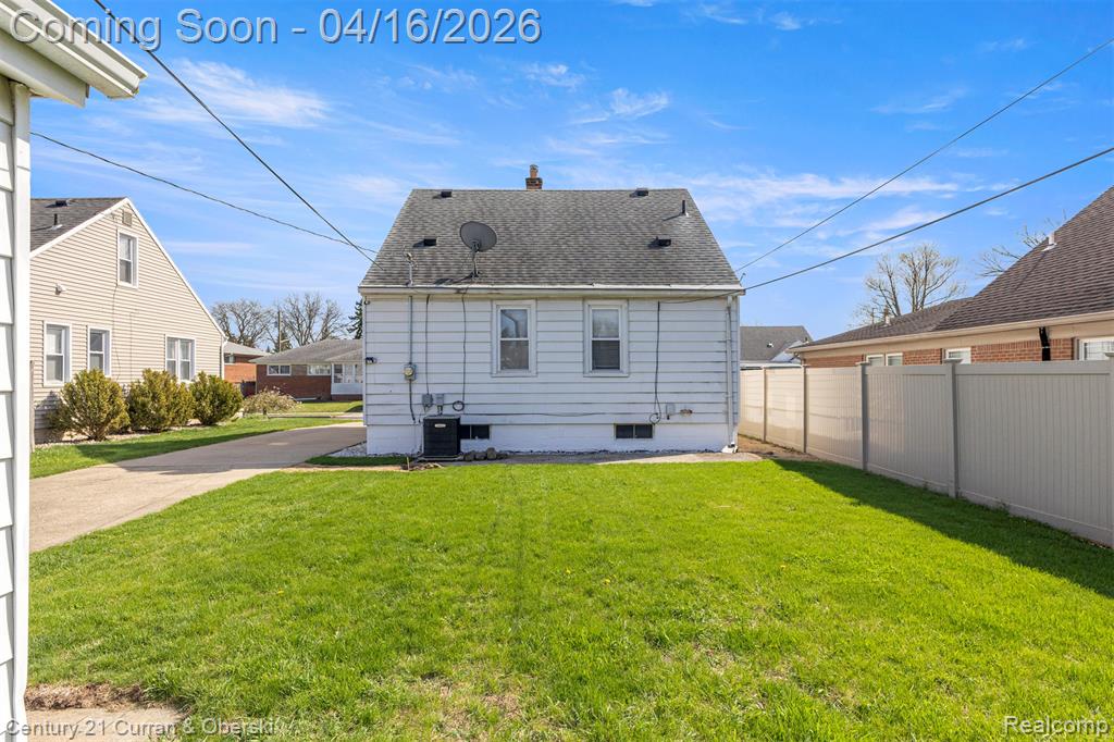 866 Clinton Street, Wyandotte, MI 48192 — Photo 44