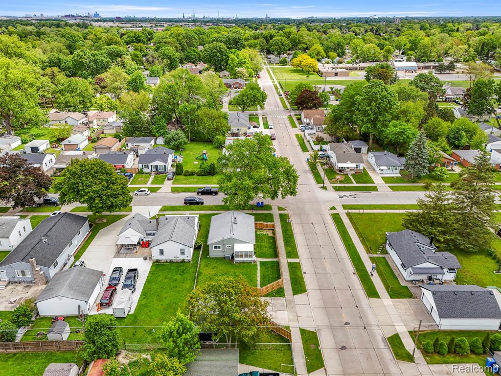 4516 Edgewood Street, Dearborn Heights, MI 48125 — Photo 33