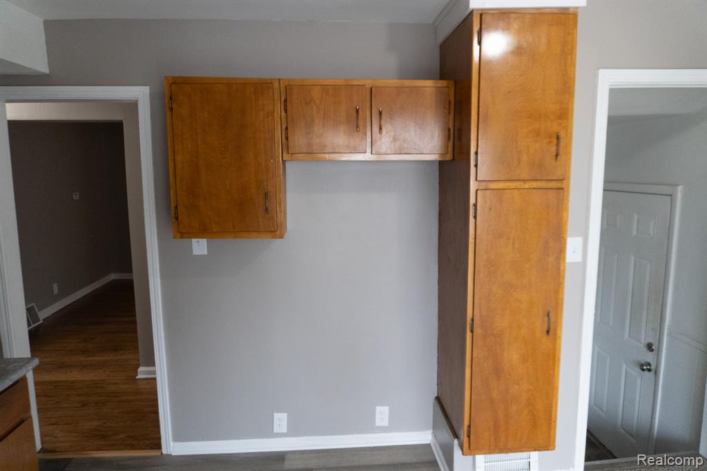 737 Campbell Street, Flint, MI 48507 — Photo 30