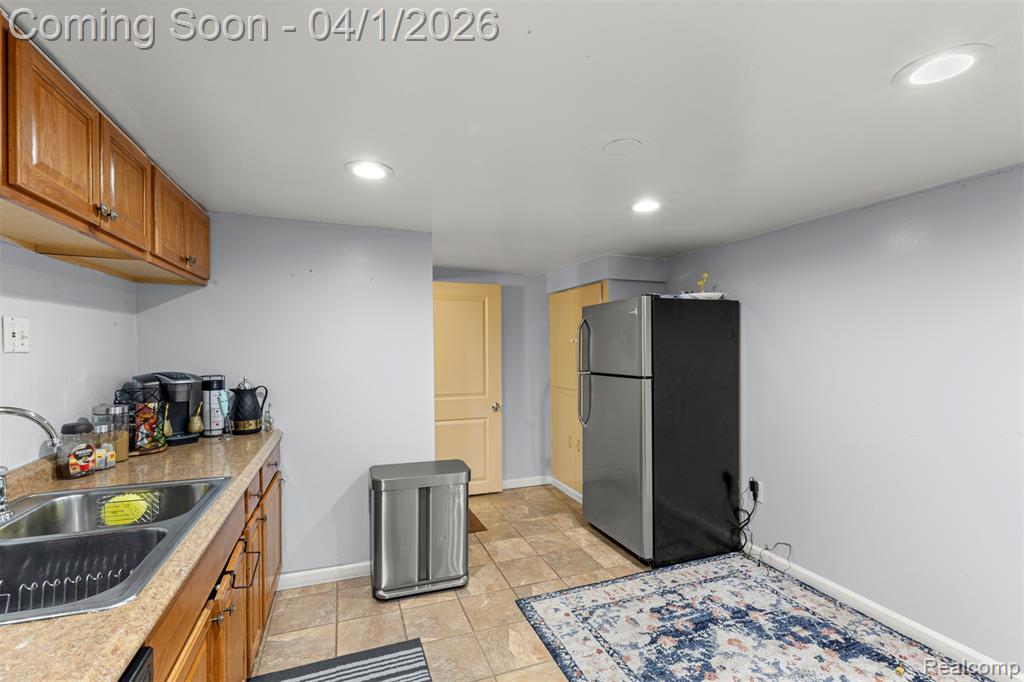7351 N Gulley Road, Dearborn Heights, MI 48127 — Photo 39