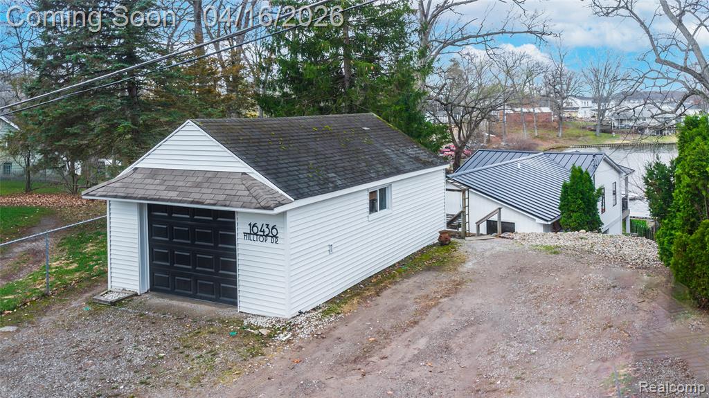 16436 Hilltop Drive, Linden, MI 48451 — Photo 5