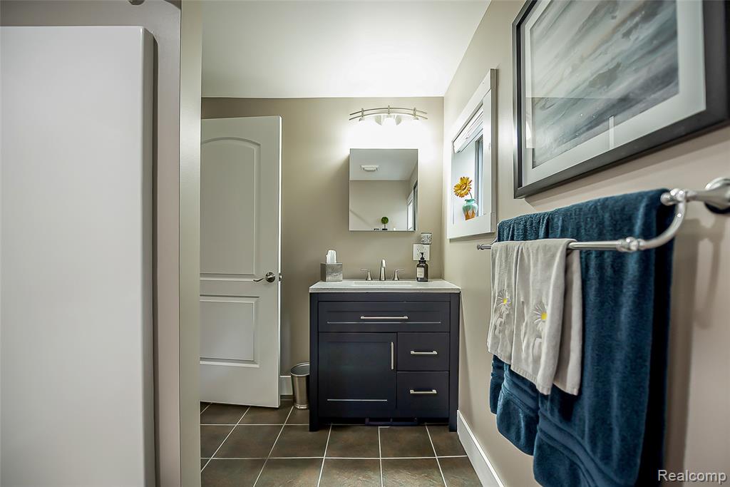9137 Maltby Road, Brighton, MI 48116 — Photo 21