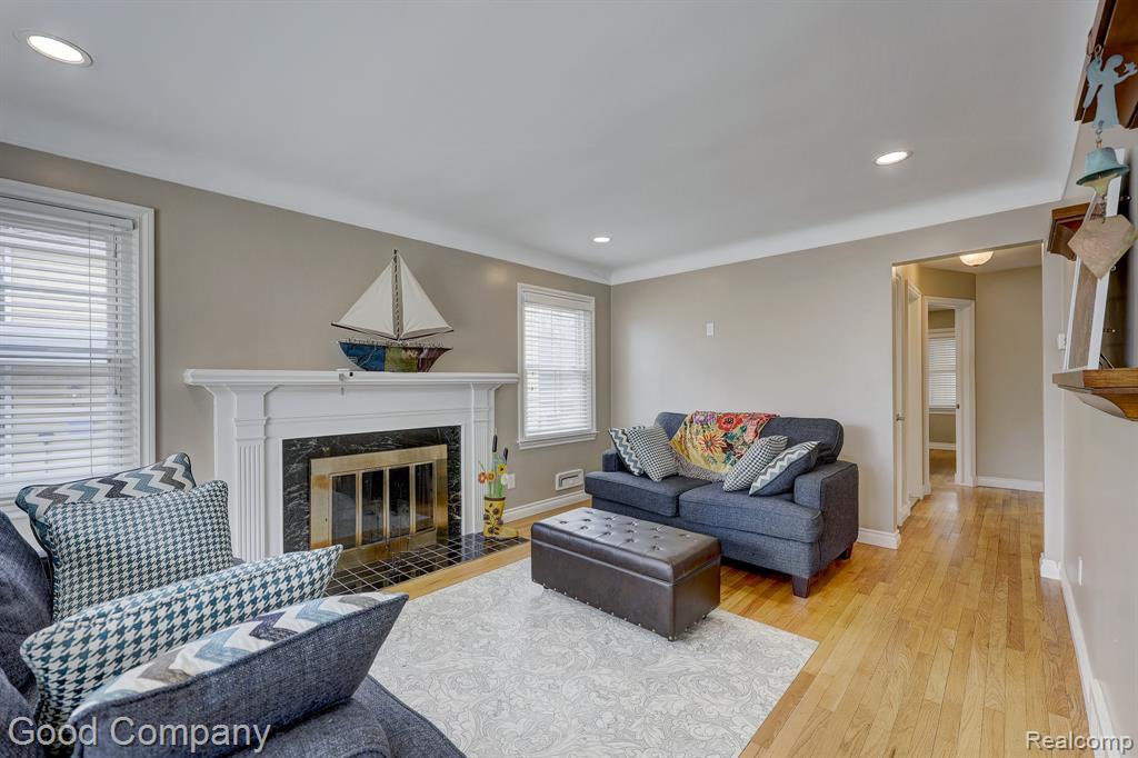 924 Marywood Drive, Royal Oak, MI 48067 — Photo 3