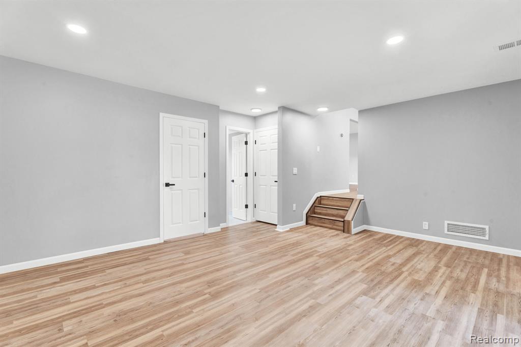 8962 Glasgow Drive, White Lake, MI — Photo 20