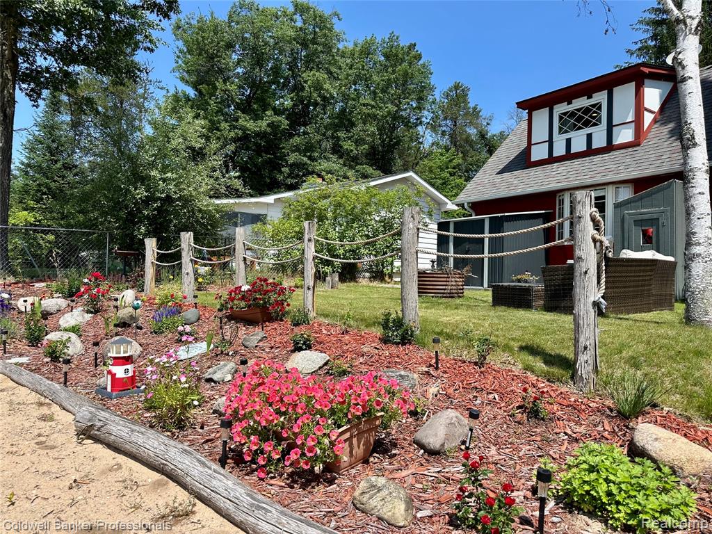 7351 Chain Lake Drive, South Branch, MI, 48761