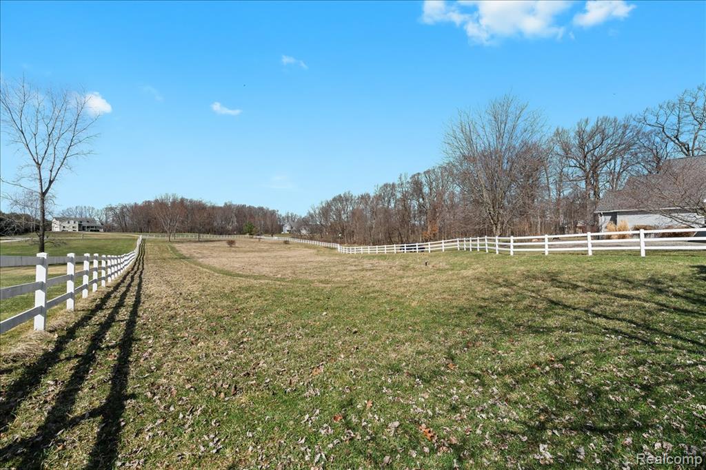 80442 WOODRIDGE Lane, Romeo, MI 48065 — Photo 37