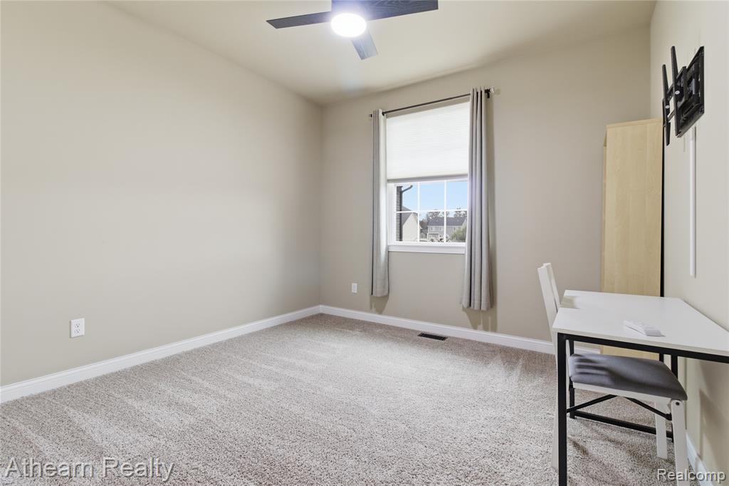 8197 Hidden Cove Court, Grand Blanc, MI 48439 — Photo 43
