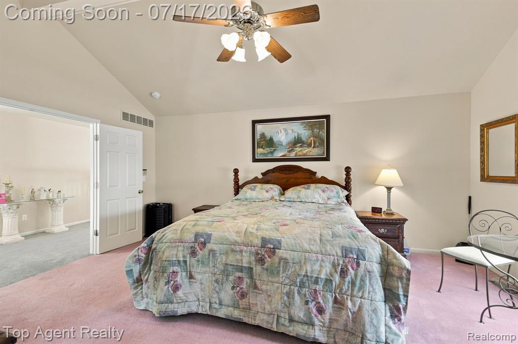 42316 Locklin Drive, Sterling Heights, MI 48314 — Photo 38