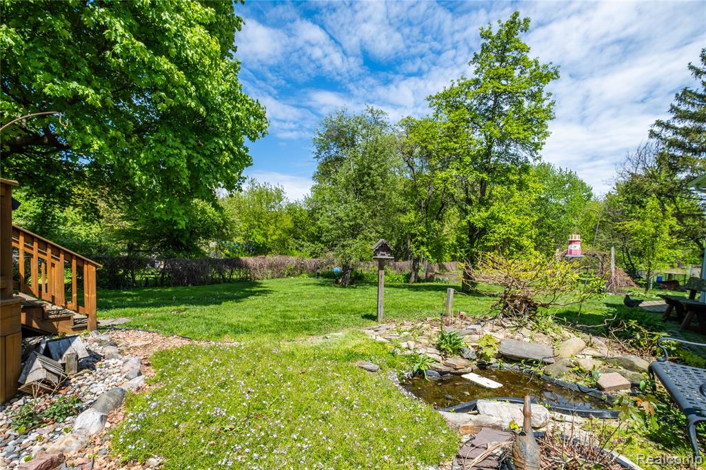 1255 Glendale Street, Burton, MI 48509 — Photo 38