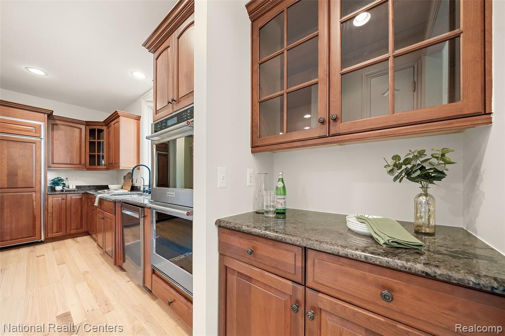 5010 Forest Valley Drive, Clarkston, MI 48348 — Photo 20
