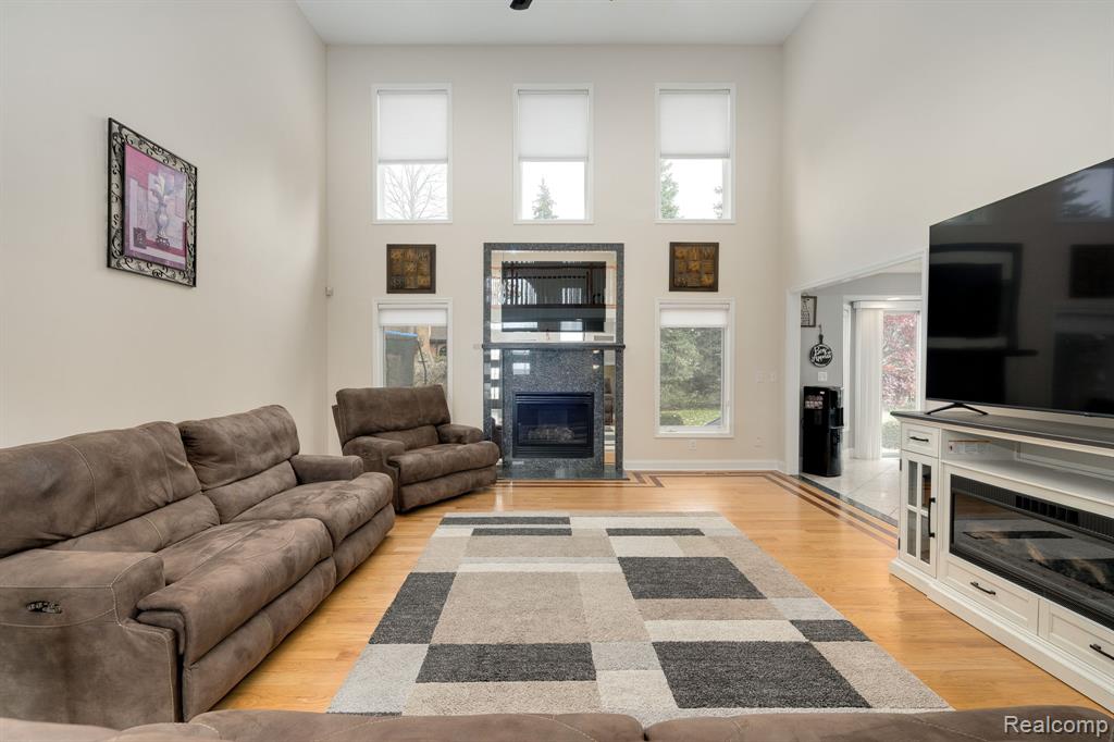 54678 Cabrillo Drive, Macomb, MI 48042 — Photo 11