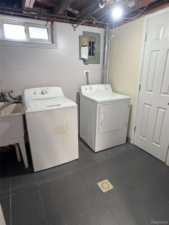 949 W FARNUM Avenue, Madison Heights, MI 48071 — Photo 20